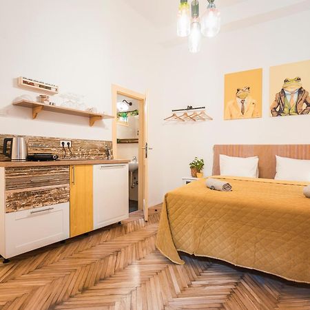 Budapestayz - Lonyay Studios Extérieur photo