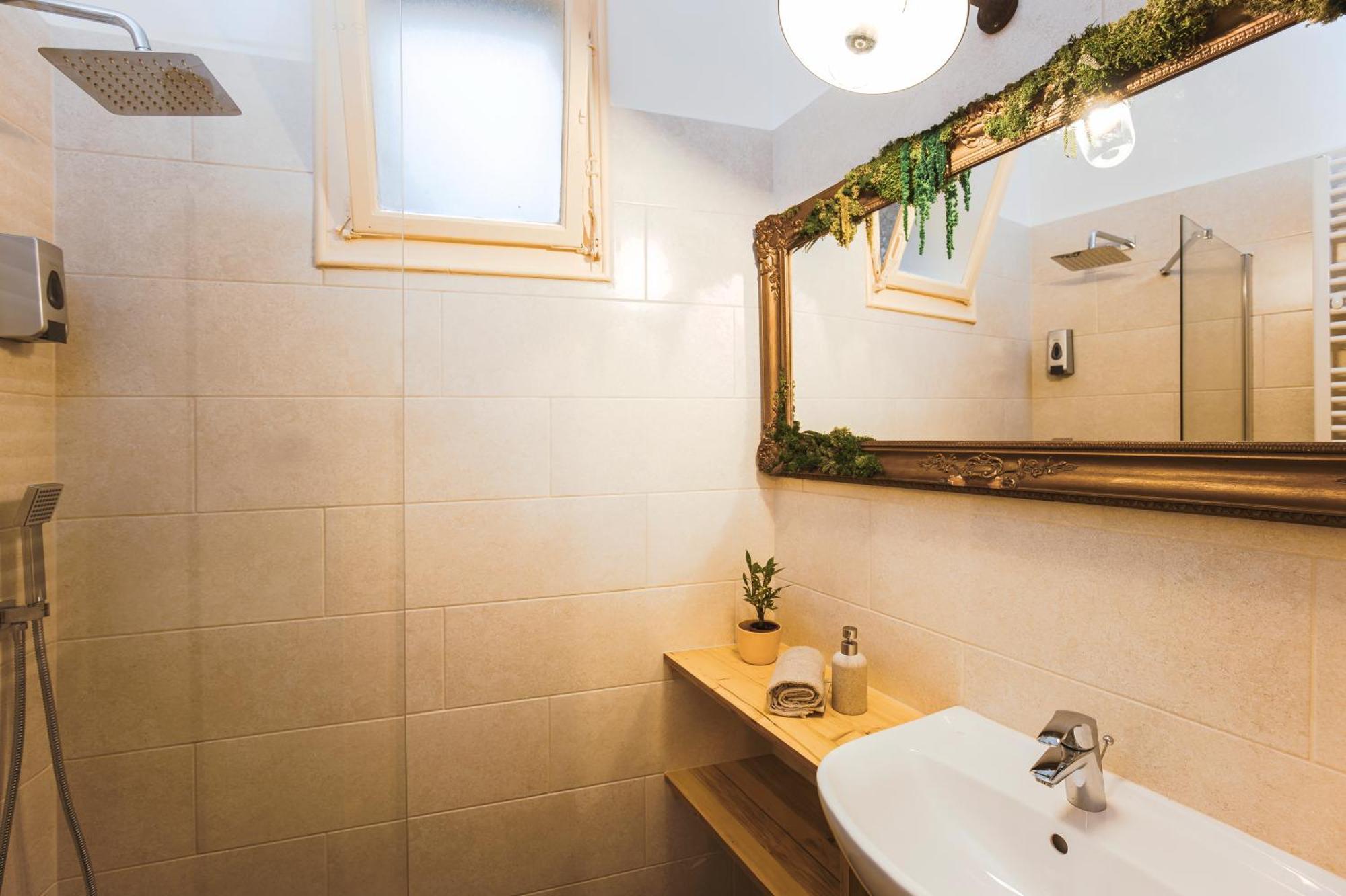 Budapestayz - Lonyay Studios Extérieur photo