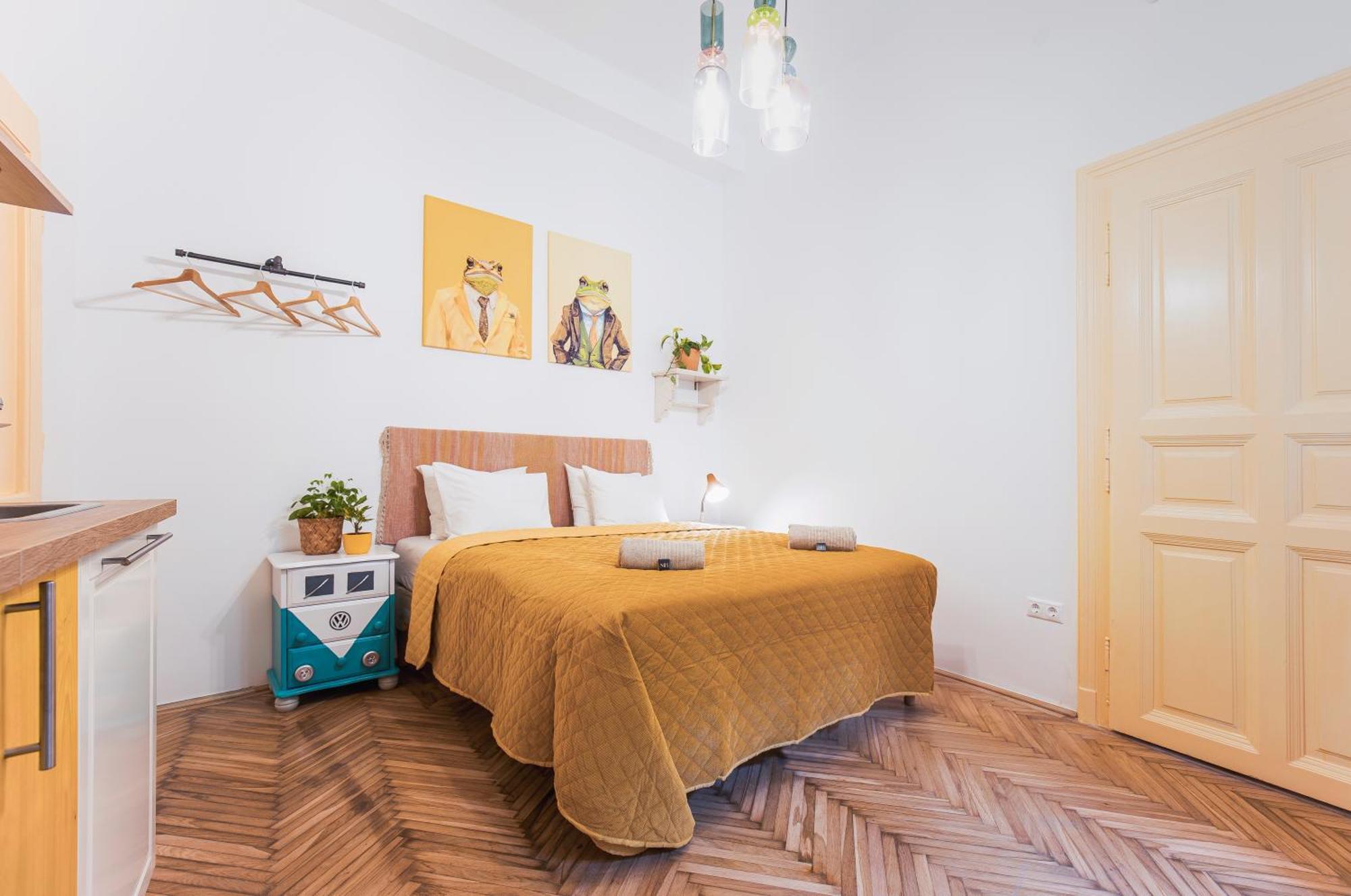 Budapestayz - Lonyay Studios Extérieur photo
